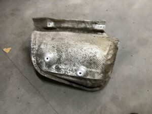BLACHA OSŁONA TERMICZNA TYŁ PRAWA PORSCHE CARRERA 911 996 3.4