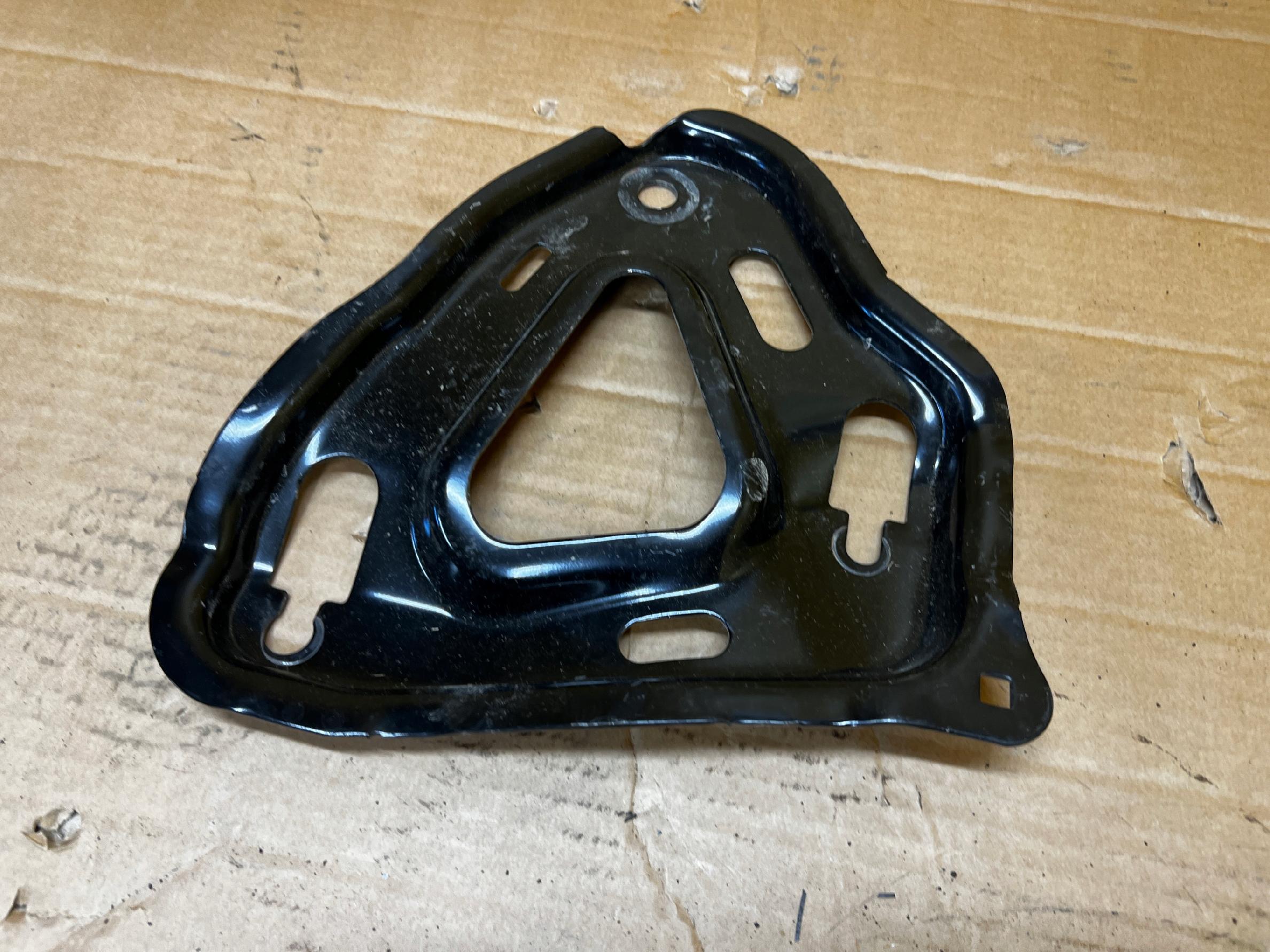 WSPORNIK MOCOWANIE SANEK WÓZKA PRZÓD PRAWY FORD KUGA MK3