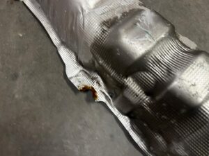 BLACHA OSŁONA TERMICZNA FORD FUSION LIFT USA 2.0 ECOBOOST