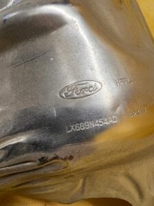PŁYTA OSŁONA TERMICZNA KATALIZATORA FORD KUGA MK3 2.5 HYBRID PHEV