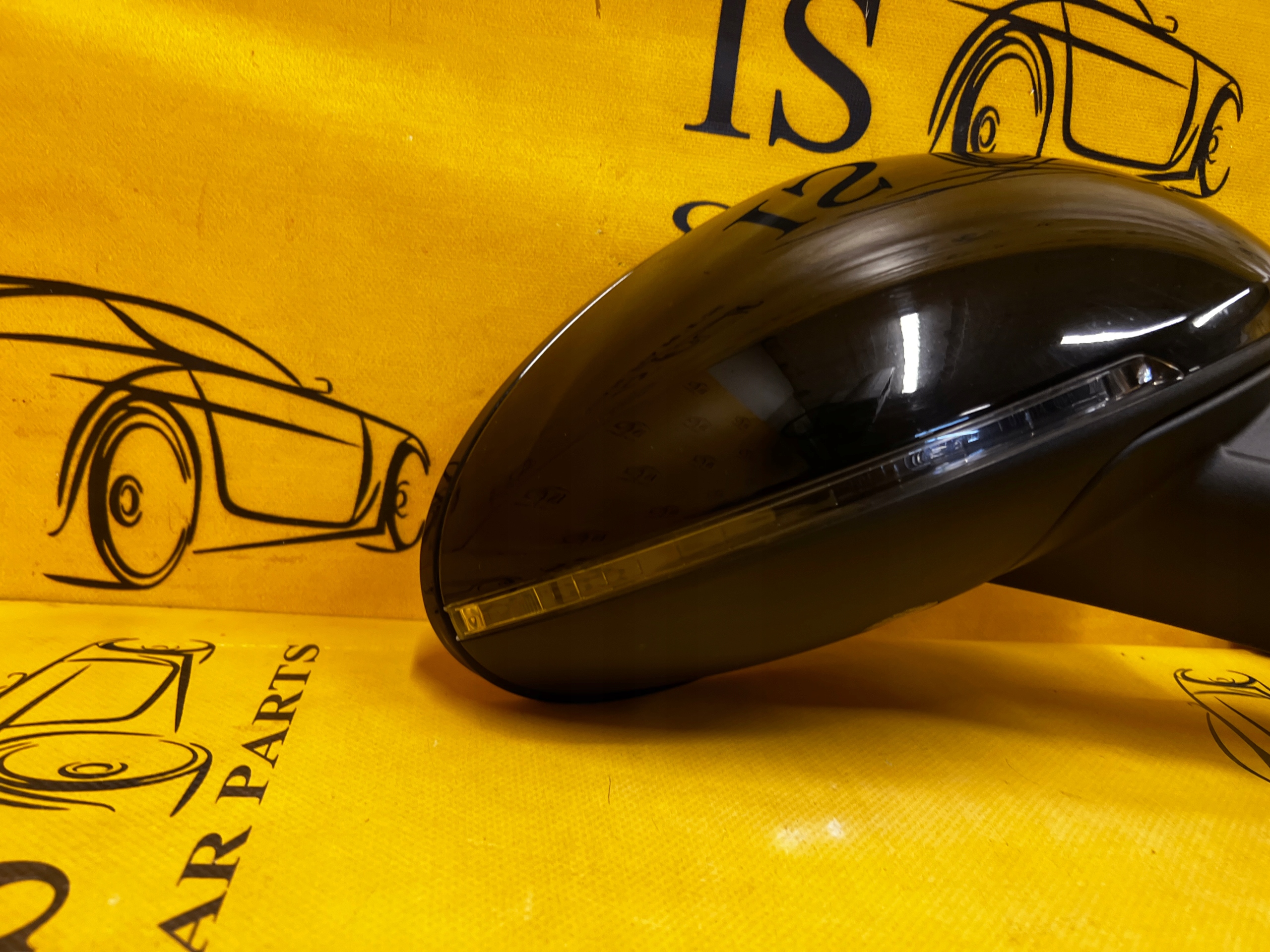 LUSTERKO ZEWNĘTRZNE PRAWE 15 13+2 PIN ASYSTENT PORSCHE MACAN 95B L041 USA