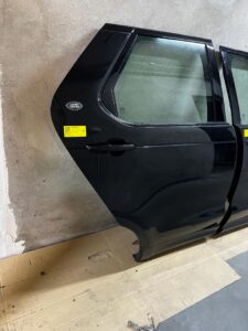 DRZWI PRAWA STRONA PRAWY TYŁ LAND ROVER DISCOVERY V L462 2017R