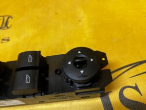 PRZEŁĄCZNIK PANEL SZYB LUSTEREK PRZÓD LEWY FORD ESCAPE MK3 III USA LIFT