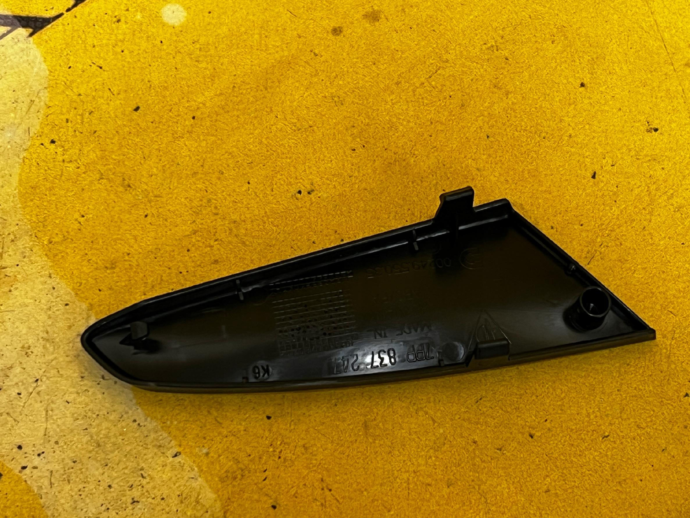 OSŁONA PLASTIK ZAŚLEPKA LEWA PORSCHE 911 991 LIFT