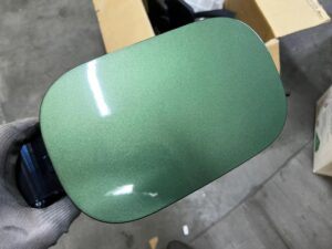 KLAPKA WLEWU PALIWA FORD KUGA MK3 LIFT BENZYNA BURSTING GREEN