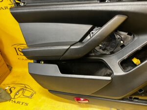 BOCZEK TAPICERKA DRZWI PRZÓD LEWY PORSCHE PANAMERA 970 I EU