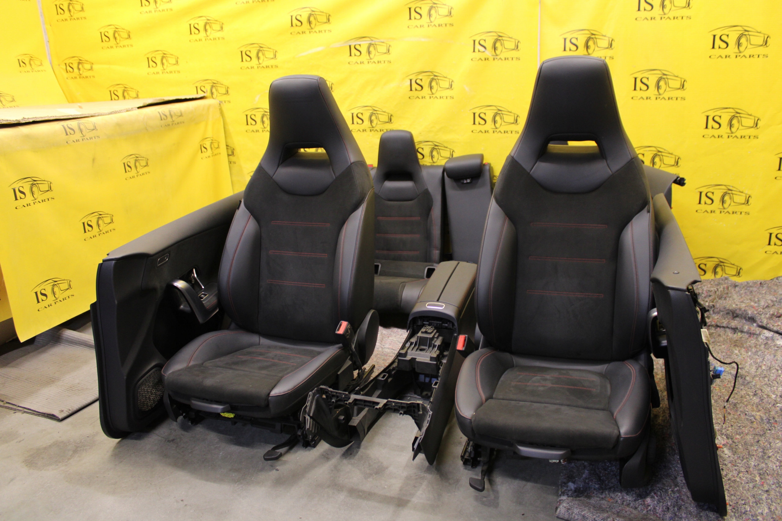 WNĘTRZE FOTELE KANAPA BOCZKI SKÓRA ALCANTARA MERCEDES A W177 A35 AMG HB EU