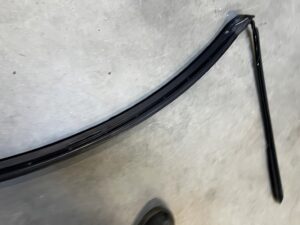 USZCZELKA LISTWA SZYBY PRZÓD PORSCHE 911 996 CARRERA CABRIO