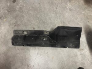 OSŁONA WYGŁUSZENIE WYKŁADZINA ŚCIANY GRODZIOWEJ FORD FUSION LIFT USA