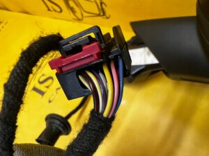 LUSTERKO ZEWNĘTRZNE PRAWE 15 13+2 PIN ASYSTENT PORSCHE MACAN 95B L041 USA