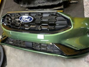 PRZÓD ZDERZAK LAMPY MASKA BŁOTNIKI FORD KUGA MK3 LIFT 1.5 EB BURSTING GREEN