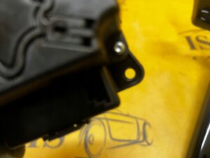 PRZYCISK PRZEŁĄCZNIK KONTROLER NAWIGACJI RADIA COMAND MERCEDES G W463 LIFT