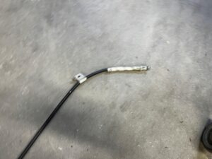 LINKA HAMULCA RĘCZNEGO PRAWA FORD MUSTANG VI