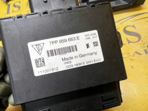 MODUŁ STEROWNIK NAPIĘCIA PORSCHE PANAMERA 970 I
