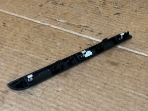 LISTWA DEKOR DESKI KONSOLI CARBON RENAULT MEGANE IV EU