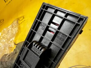 PANEL PRZEŁĄCZNIK SZYB PRZÓD LEWY AUDI A8 D4