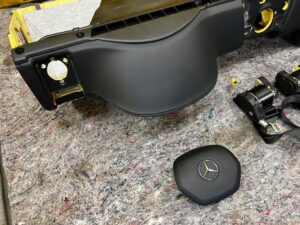 DESKA KOKPIT SKÓRA PASY PODUSZKI AIRBAG MERCEDES G63 AMG W463 LIFT LHD