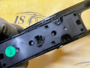 PRZEŁĄCZNIK PANEL SZYB SZYBY LUSTEREK DRZWI PRZÓD LEWY FORD MONDEO MK5