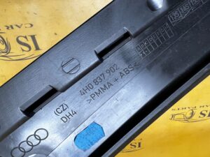 NAKŁADKA ZEWNĘTRZNA SŁUPKA DRZWI PRZÓD PRAWY AUDI A8 D4