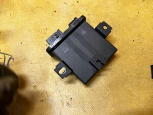 STEROWNIK MODUŁ POZIOMOWANIA LAMP XENON JAGUAR F-TYPE X152
