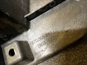 ŚLIZG MOCOWANIE WSPORNIK ZDERZAKA TYŁ PORSCHE PANAMERA 970 I