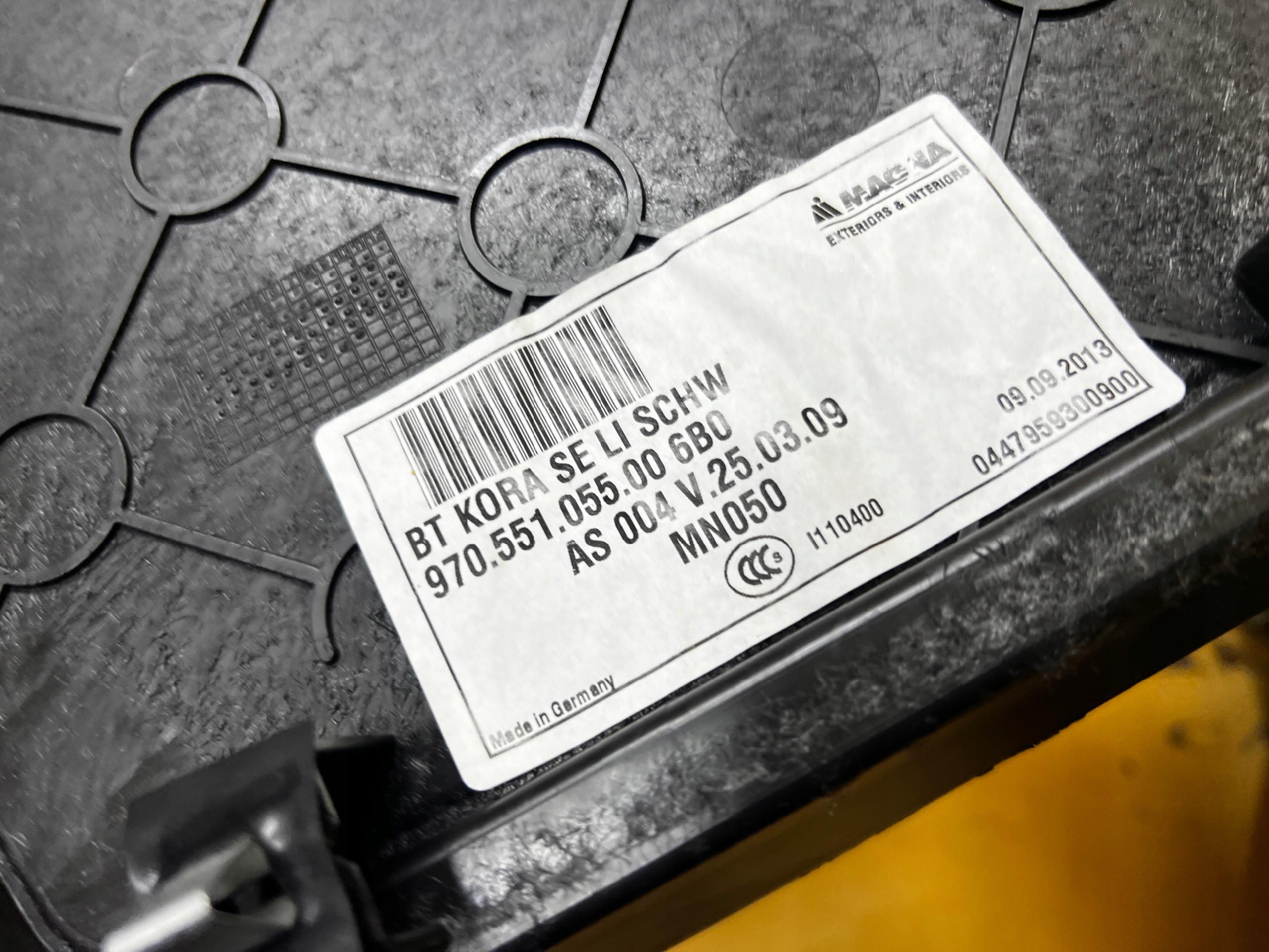 OSŁONA ZAŚLEPKA PLASTIK BAGAŻNIKA LEWA LEWY PORSCHE PANAMERA 970 I