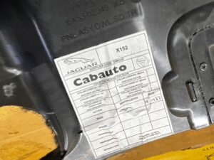 PLASTIK OSŁONA PROGU SŁUPKA A PRZÓD LEWY JAGUAR F-TYPE X152 LHD