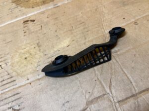 KRATKA OSŁONA PODSZYBIA PRAWA BMW 1 F20 LIFT 2 F22 F22 LIFT