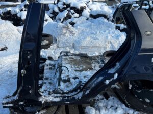 ĆWIARTKA BŁOTNIK SŁUPEK PAS TYŁ LEWY LAND ROVER DISCOVERY SPORT V L550 LIFT