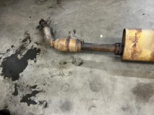 WYDECH RURA WYDECHOWA TŁUMIK KATALIZATOR PRAWY MERCEDES G63 AMG W463 LIFT