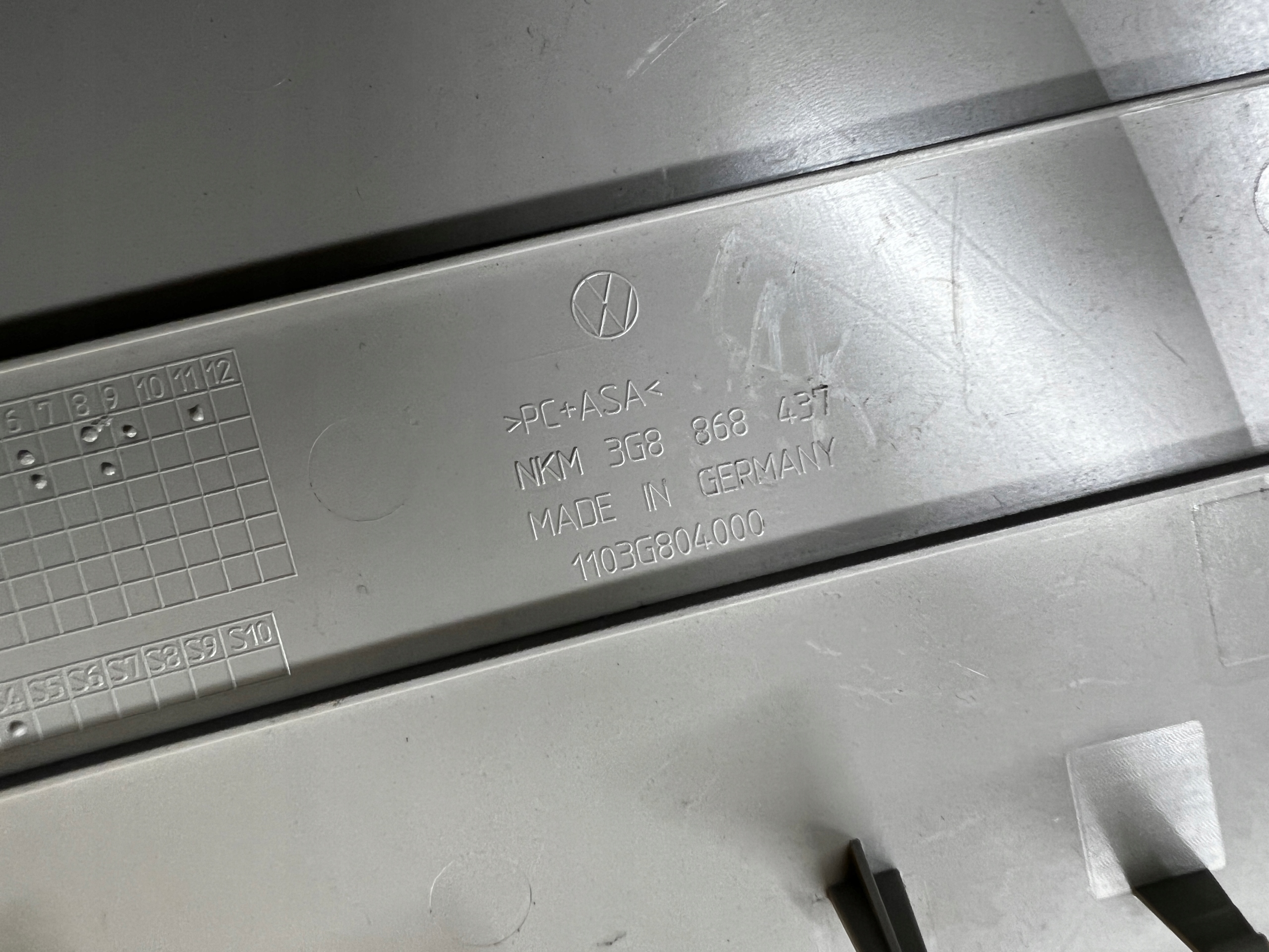OSŁONA OBUDOWA LUSTERKA WEWNĘTRZNEGO WSTECZNEGO VW ARTEON