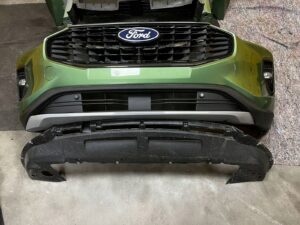 ZDERZAK LAMPY MASKA BŁOTNIKI FORD KUGA MK3 LIFT TITAN 1.5 EB BURSTING GREEN