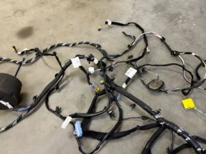 WIĄZKA INSTALACJA OKABLOWANIE WNĘTRZA KABINY DACIA SANDERO III 1.0 SCE