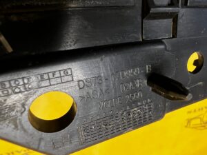 ŚLIZG MOCOWANIE ZDERZAKA PRZÓD LEWY FORD MONDEO MK5