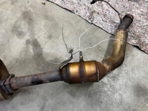 WYDECH RURA WYDECHOWA TŁUMIK KATALIZATOR LEWY MERCEDES G63 AMG W463 LIFT