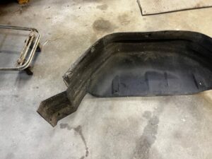 NADKOLE TYŁ PRAWY MERCEDES G W463 LIFT