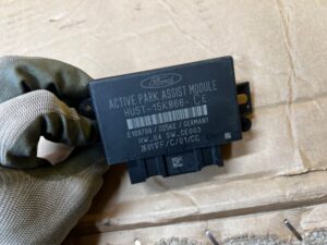 MODUŁ STEROWNIK PARKOWANIA PDC FORD FIESTA MK8