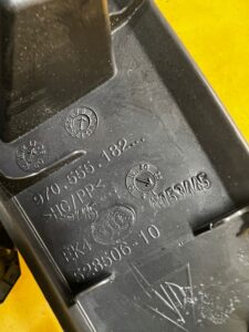 OSŁONA POSZYCIE SŁUPKA A DESKI PRZÓD PRAWY PORSCHE PANAMERA 970 I