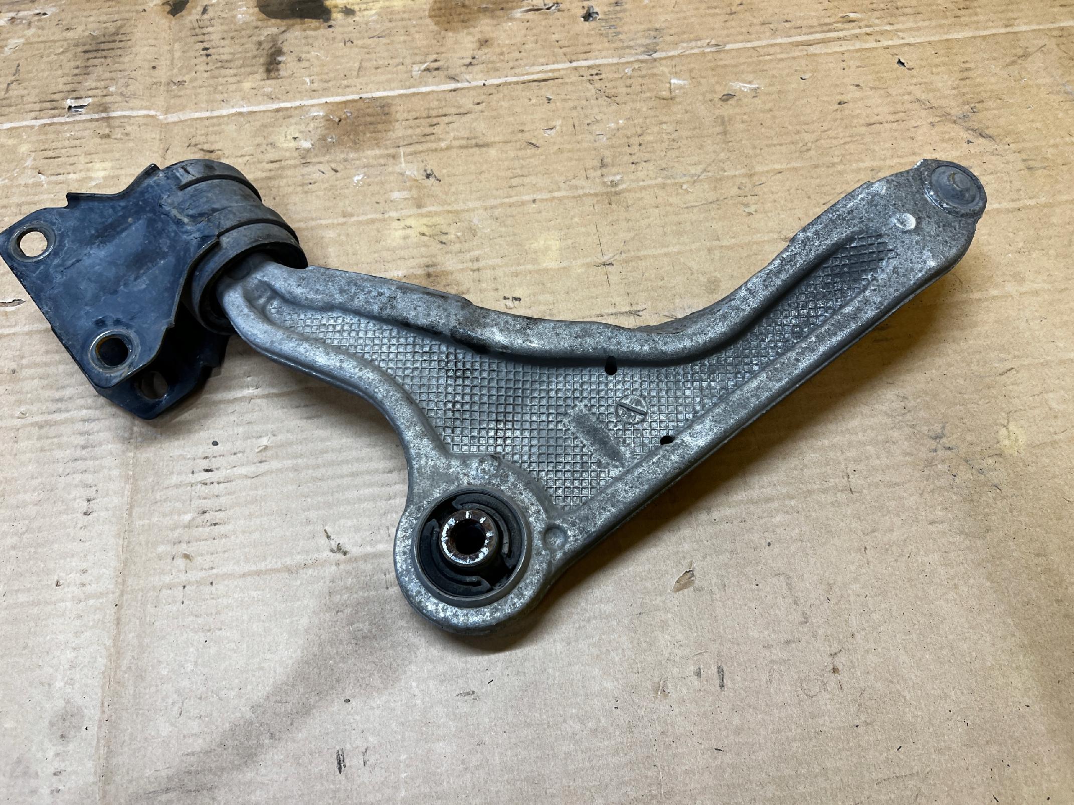 WAHACZ PRZÓD PRZEDNI PRAWY FORD MONDEO MK5