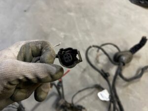 WIĄZKA INSTALACJA KOMORY SILNIKA PASA PRZEDNIEGO AUDI A8 D4