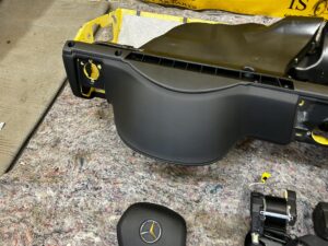 DESKA KOKPIT SKÓRA PASY PODUSZKI AIRBAG MERCEDES G63 AMG W463 LIFT LHD
