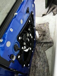 DRZWI PRAWY PRZÓD TYŁ FORD KUGA MK3 LIFT ST-LINE DESERT ISLAND BLUE