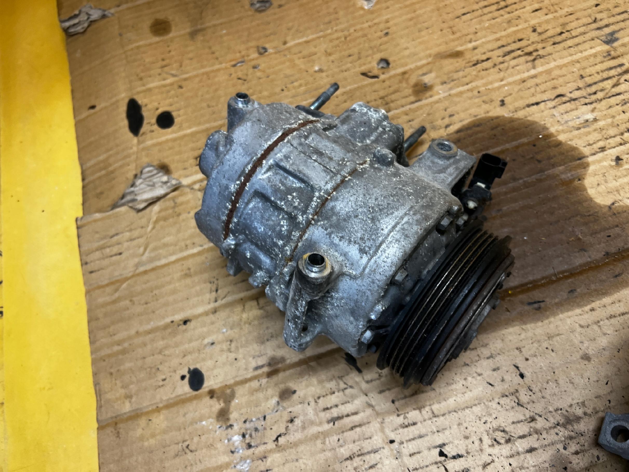 KOMPRESOR SPRĘŻARKA KLIMATYZACJI FORD FUSION LIFT 2.0 ECOBOOST