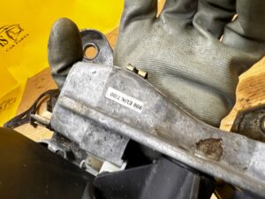 DŹWIGNIA HAMULCA RĘCZNEGO PORSCHE CARRERA 911 996