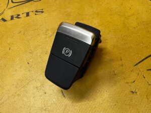 PRZEŁĄCZNIK PRZYCISK HAMULCA RĘCZNEGO AUDI A8 D4