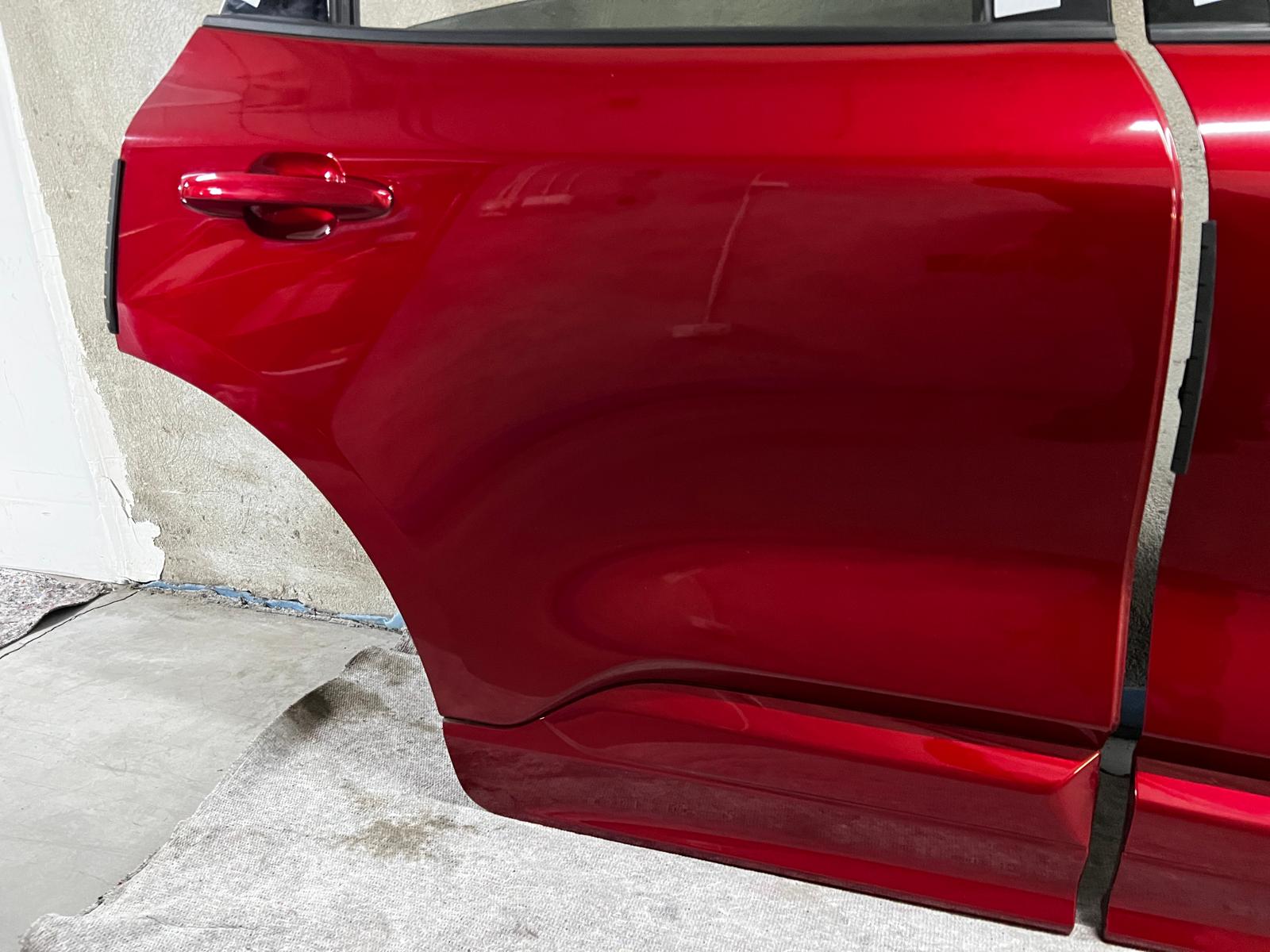 DRZWI PRAWA STRONA PRAWY PRZÓD TYŁ FORD KUGA MK3 ST-LINE LUCID RED