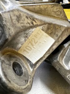 ŁAPA PODUSZKA MOCOWANIE SKRZYNI BIEGÓW FORD KUGA MK3 LIFT 1.5 ECOBOOST