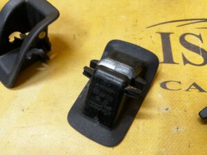 4 X ZAŚLEPKA OSŁONA MASKOWNICA ISOFIX KANAPY TYŁ AUDI A4 B9 8W