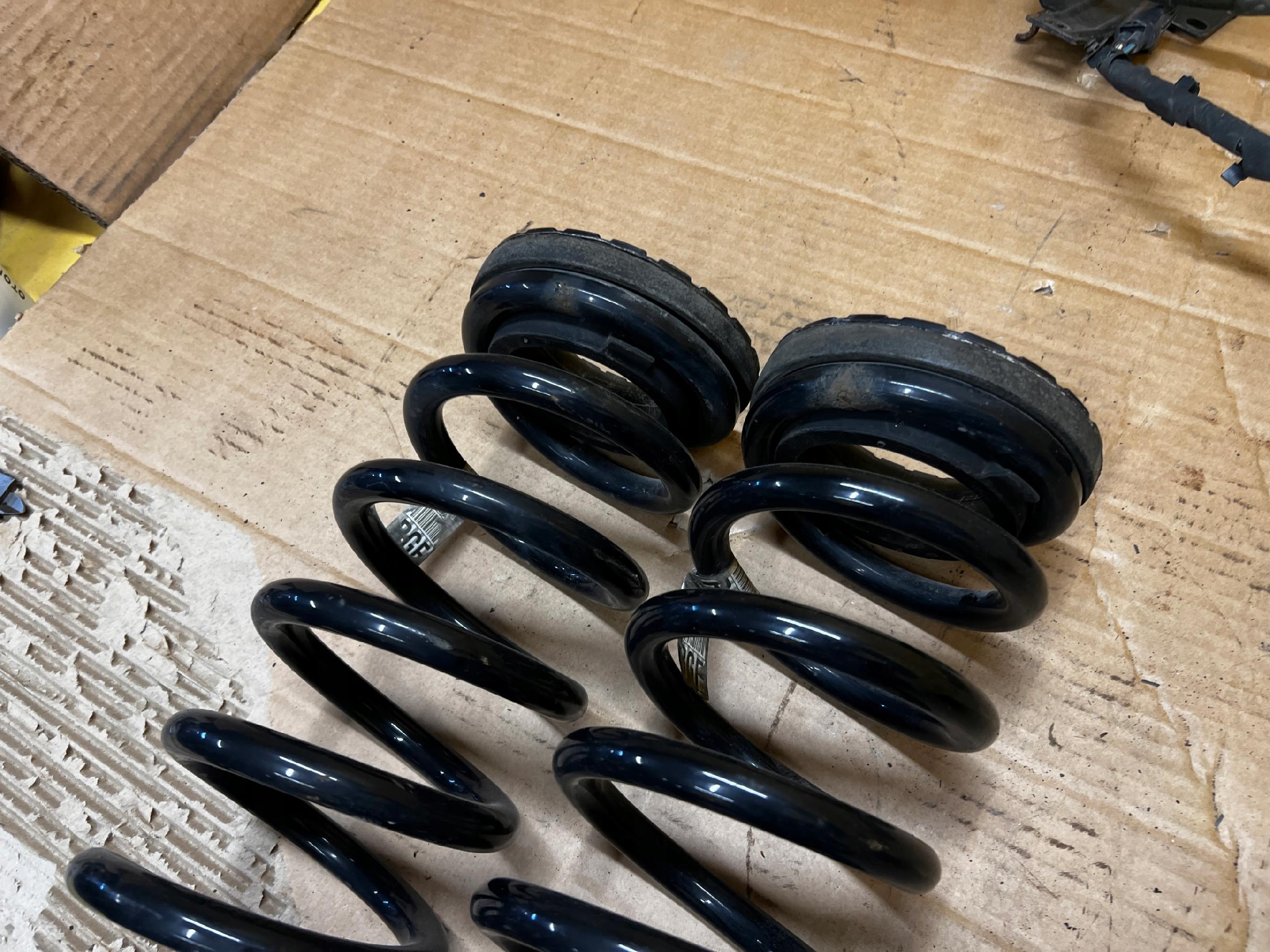 KOMPLET SPRĘŻYNY TYŁ PRAWA LEWA FORD FUSION LIFT USA 2.0 ECOBOOST 2WD FWD