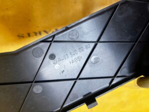 POKRYWA OSŁONA OBUDOWA SKRZYNKI BEZPIECZNIKÓW MERCEDES G W463 LIFT